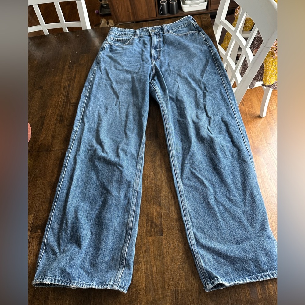 Hollister Ultra High-Rise Baggy Jeans 10R - Picture 3 of 6
